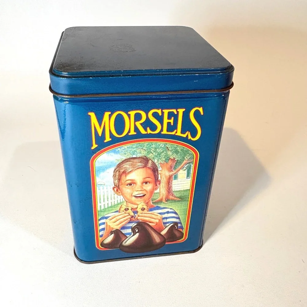 Vintage Nestle Toll House Cookies Limited Edition Blue Collectible Tin Canister